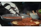 Робот-повар накормит всех вкусной едой