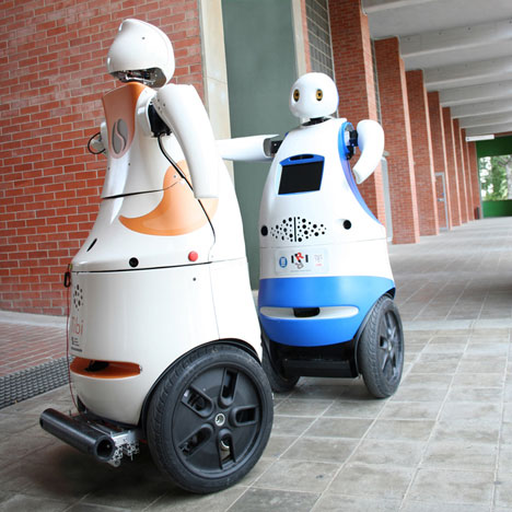 Tibi и Dabo – роботы-гиды для любого города