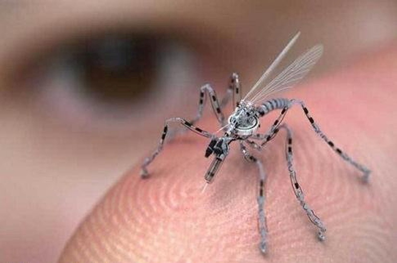 Робот комар