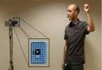 Роботы учат язык жестов