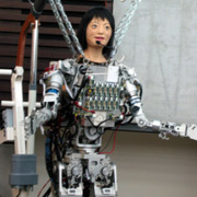 Первым "актёром" театра, получившего простое название Robottheater from Taiwan, стала Джанет (Janet) – её показали осенью прошлого года (фото NTUST).