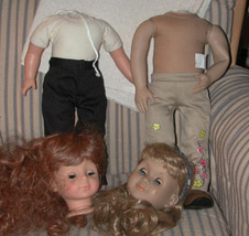 У кукол всё просто. Головы откручиваются. Но, как оказалось, "открутить" голову и человеку можно. Виртуально (фото с сайта justmagicdolls.com).