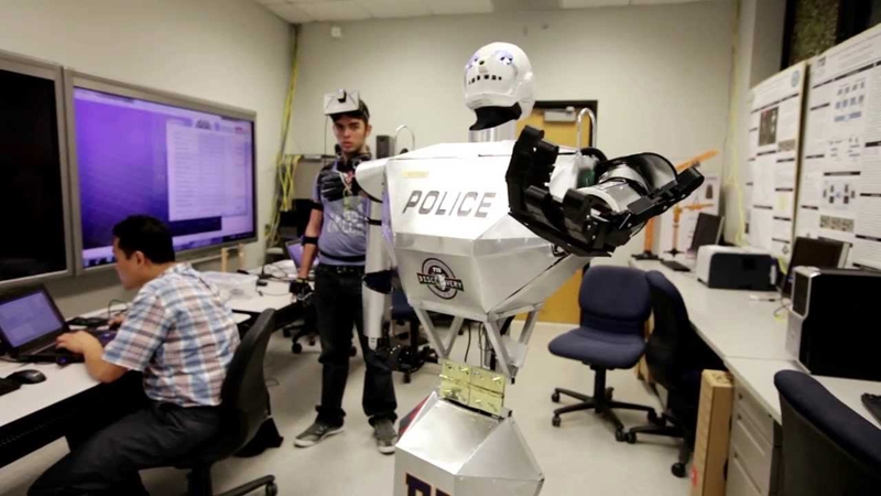 TeleBot робот-полицейский