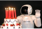 Робот Honda ASIMO отмечает 10-летний юбилей