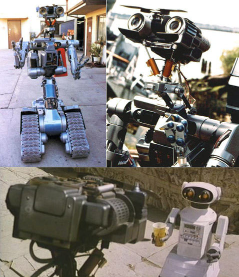     WALLE  ,   Google   "Short Circuit Johnny"   ,        " ". ,     " "    Omnibot 2000 (   interocitor.com, hubpages.com, answers.com).