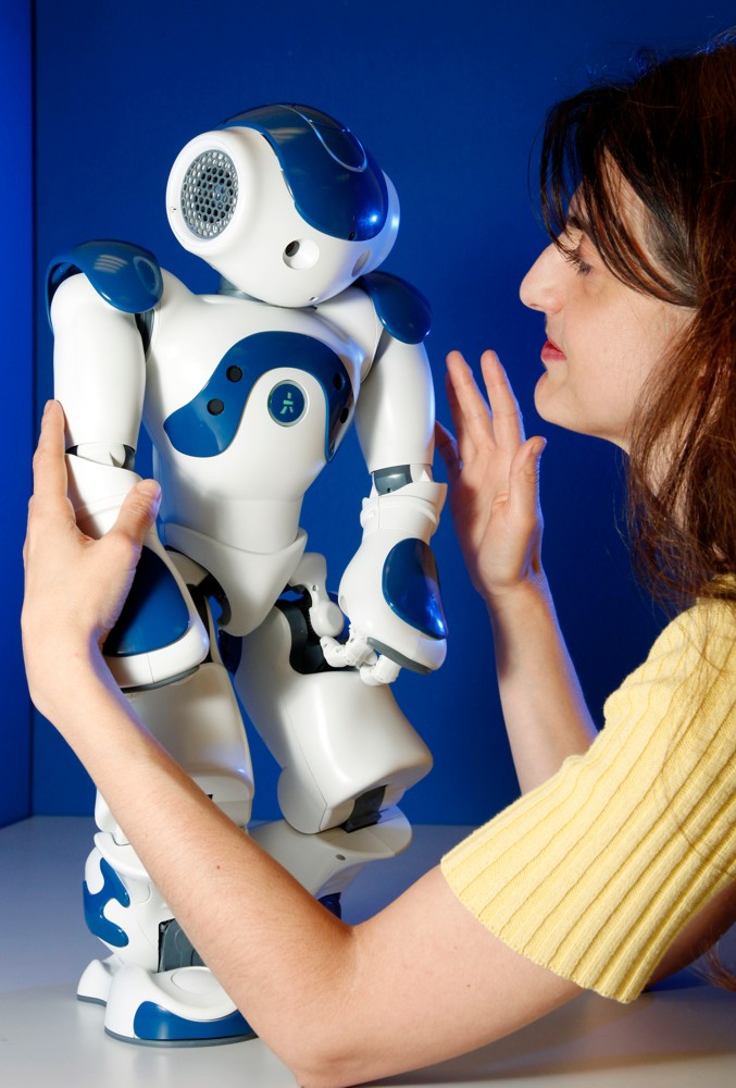Робот искусственный интеллект говорящий. Робот. Роботы для детей. Робот с искусственным интеллектом. Умный робот.