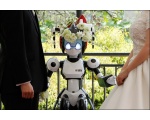 Бракосочетание с роботом священником - Роботы Японии