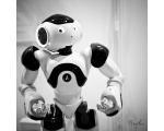 Черно белый робот - NAO Robot