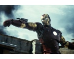 робот опасный - Iron Man (2008)