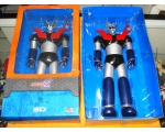 игрушка в коробке робот - Mazinger