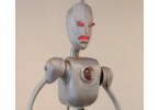 Динамичная скульптура робота
