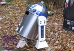  R2D2     3