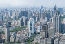 Создана 195-гигапиксельная фотография Шанхая где видно каждого человека