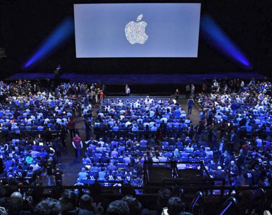 Чем Apple оснастит iPhone через несколько лет