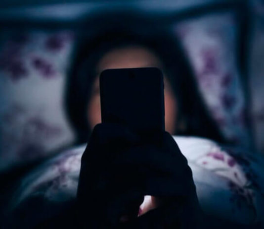 Синий свет вызывает старение