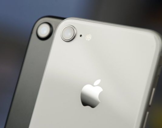Какие смартфоны можно купить за цену iPhone SE 2020