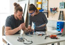 Rukami запускает онлайн-акселератор для организаторов технологических кружков