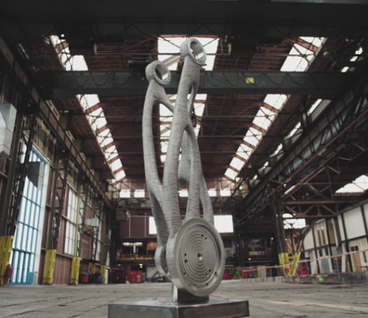 Нидерландский промышленный робот напечатал себе новую руку