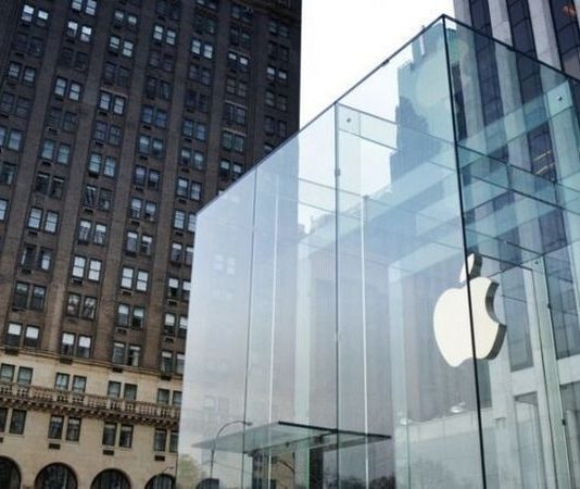 Голосовой помощник Siri от Apple начнёт говорить на украинском