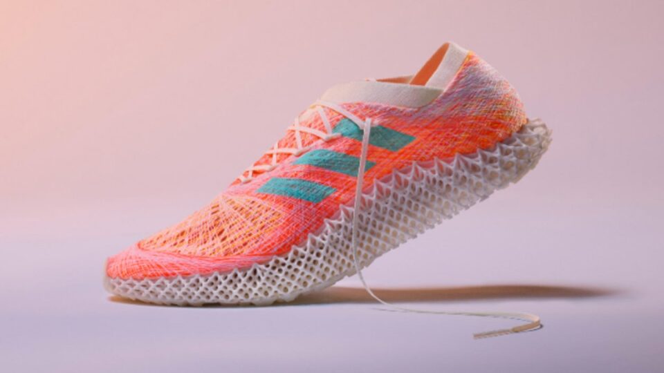 Adidas представили кроссовки, созданные роботом