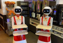 Роботы организуют социальное дистанцирование в ресторане