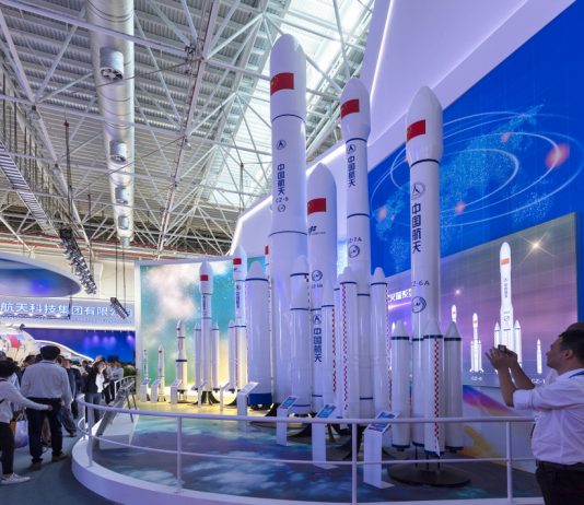 Китай доставит образцы с Луны на Землю 40 лет спустя