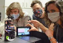 Микроскоп на основе смартфона на 3D-печатной платформе