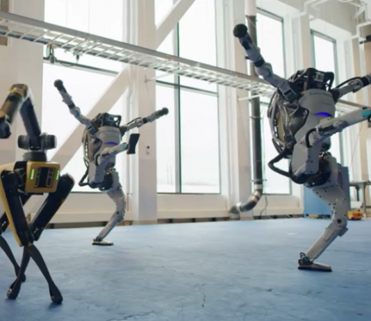 Роботы Boston Dynamics круто танцуют!