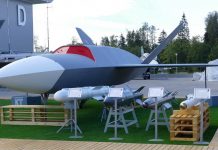 российский БПЛА «Гром» управляет роем дронов