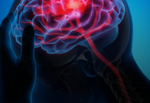 В больницах Индии с COVID-19 борятся роботы дезинфекторы